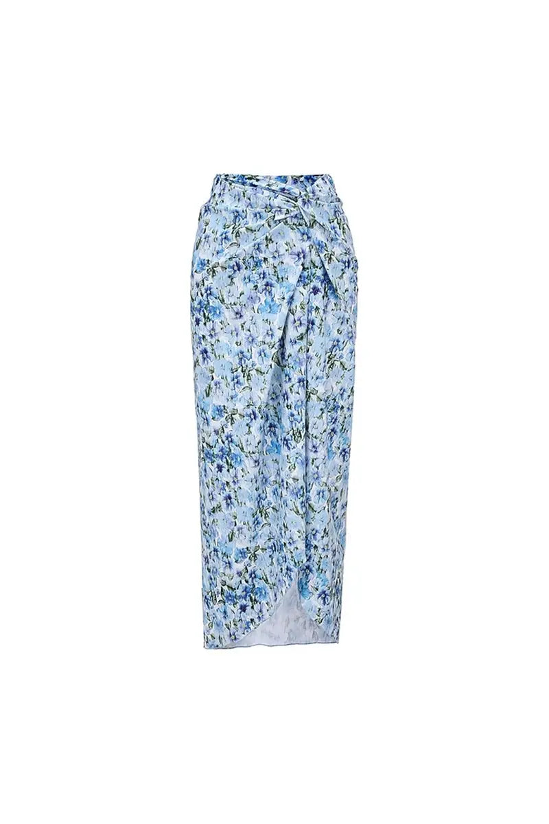 Conjunto de una pieza sin tirantes con cuello halter floral