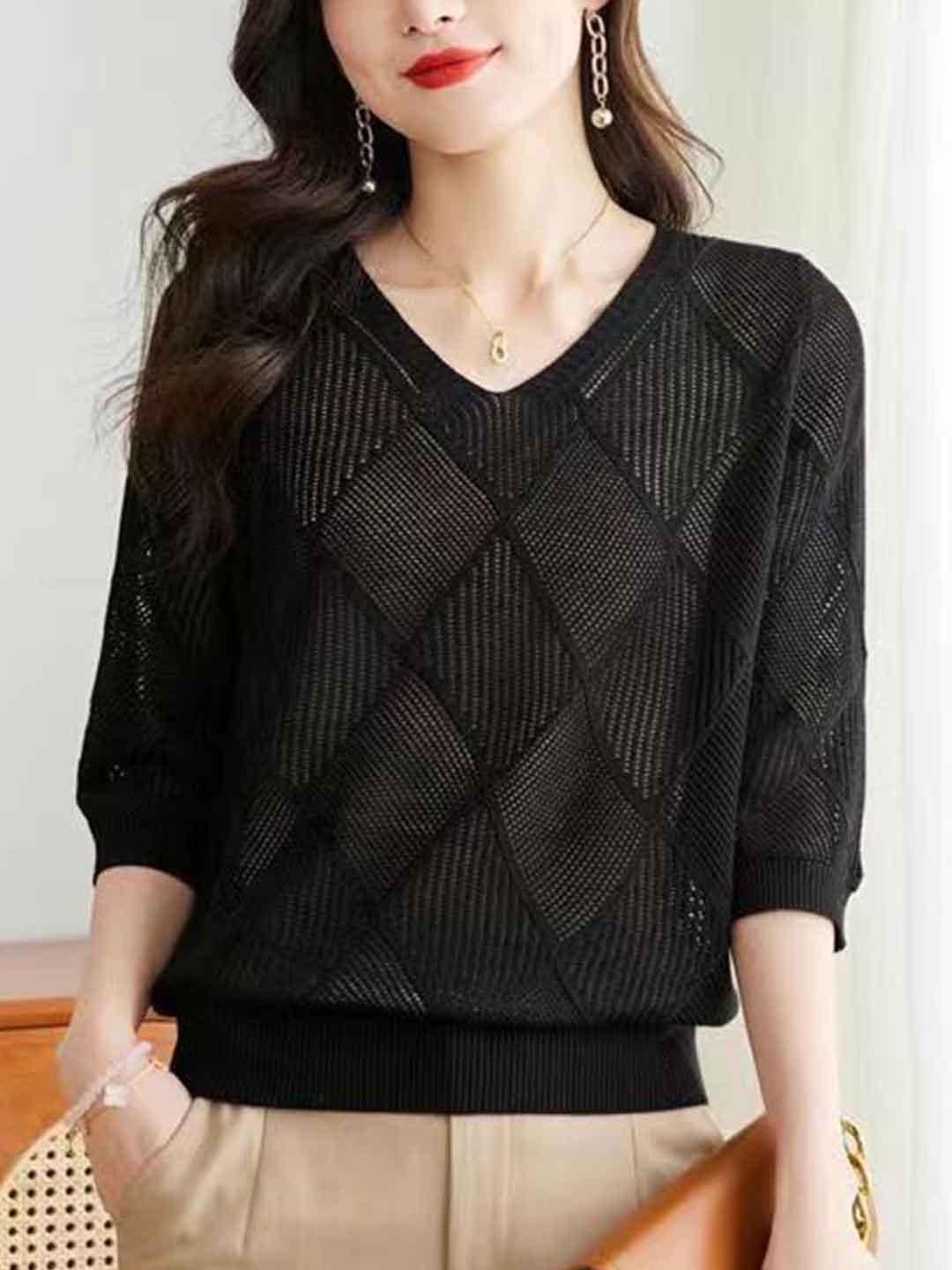 Sarah Loose V-Neck Hollowed Knitted Top