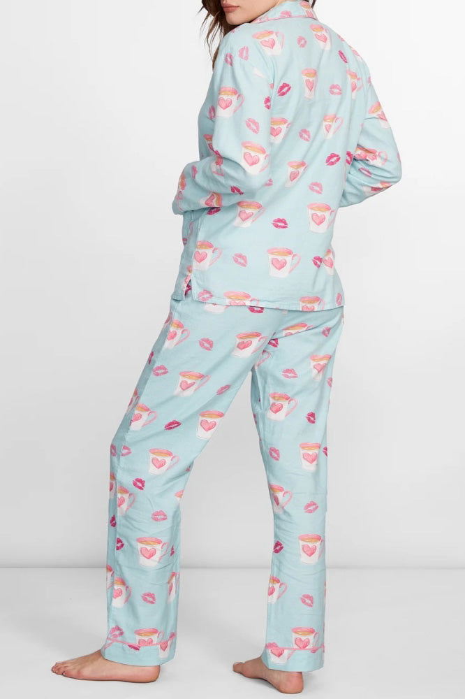 Conjunto de pijama con estampado de corazones y labios