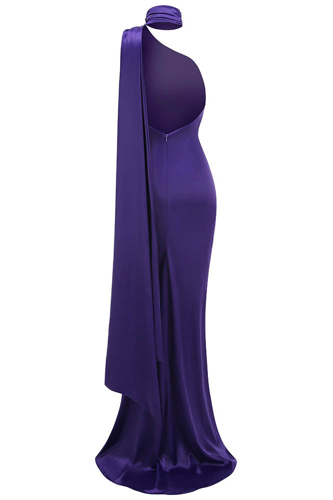 Vestido lila iluminado por la luna