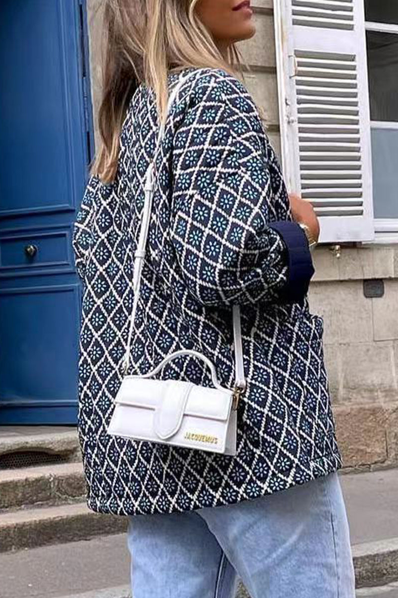 Elegante cárdigan con cuello de bolsillo y parches geométricos