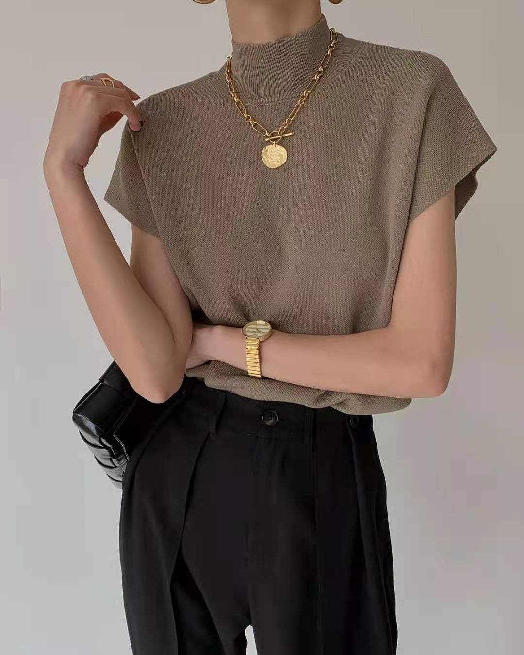 Leisurely Solid Pullover Sweater Vest