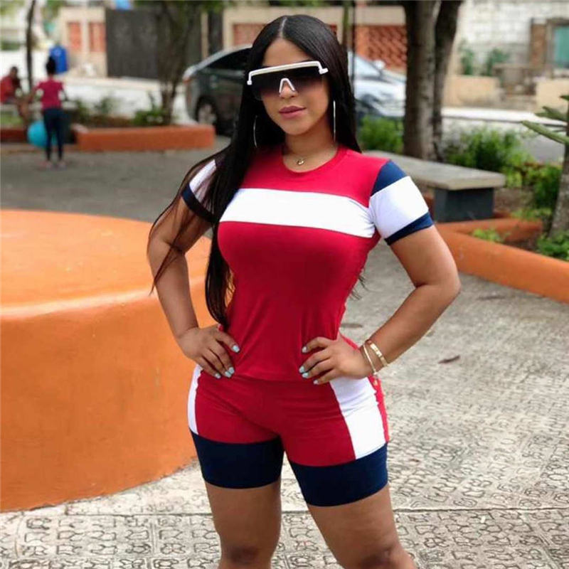 Conjunto de dos piezas de top y pantalones cortos de manga corta con cuello redondo informal en contraste para mujer, tallas S-3XL