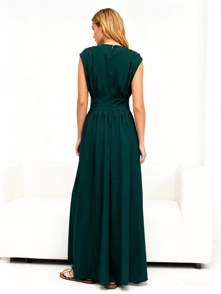 Chic Fitted Emerald Green Gown With Pleated Skirt Perfect For Formal Events