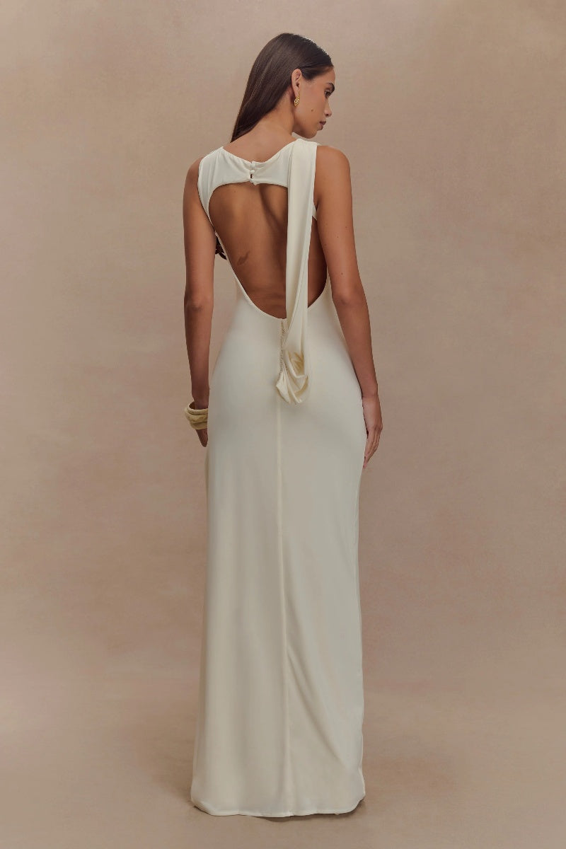 Vestido largo ceñido con drapeado