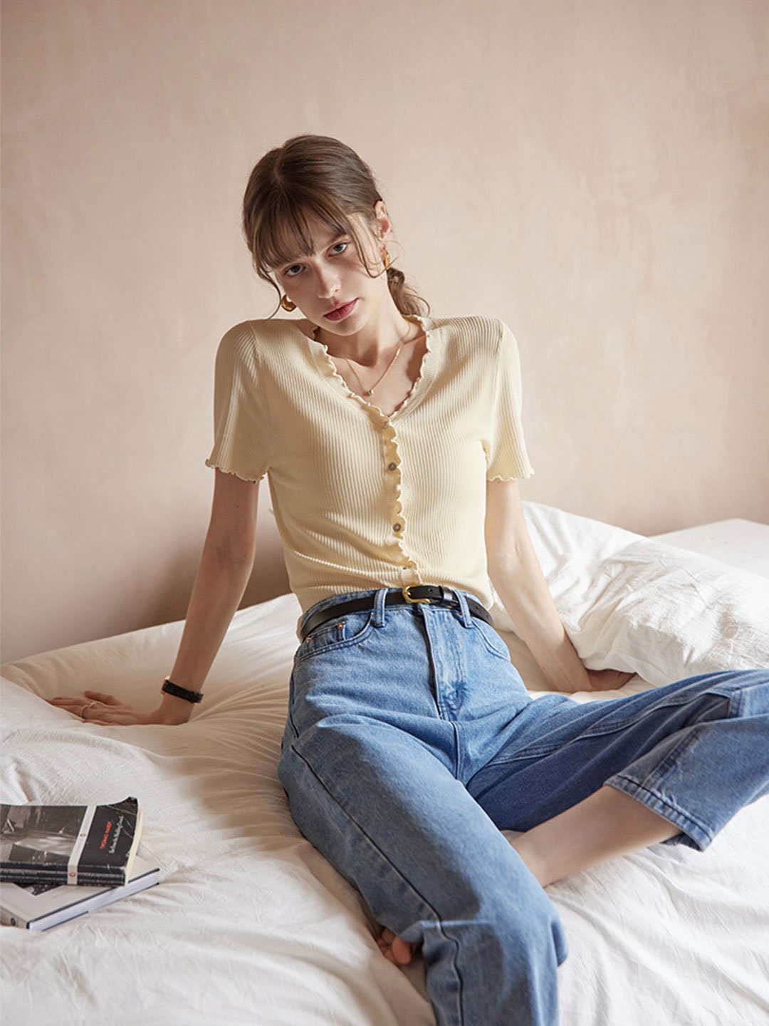 Retro V Neck Knit T-shirt-White