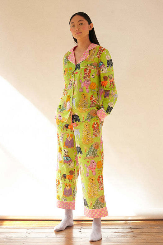 Conjunto de pijama con ilustración artística