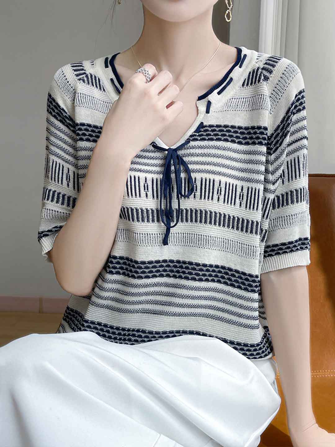 Maya Classic V-Neck Contrast Knitted Tie Top