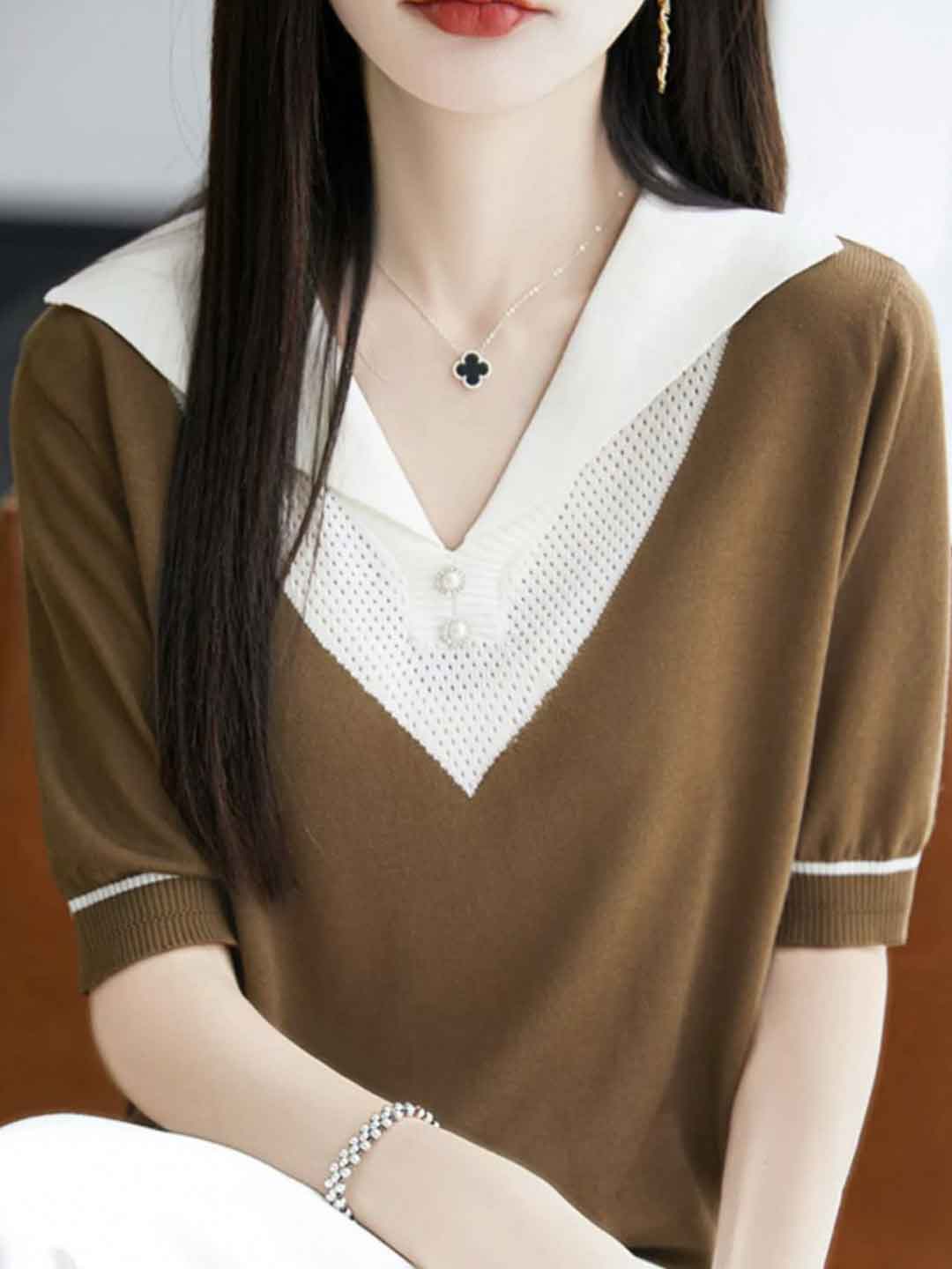 Molly Classic V-neck Contrast Color Knitted Top