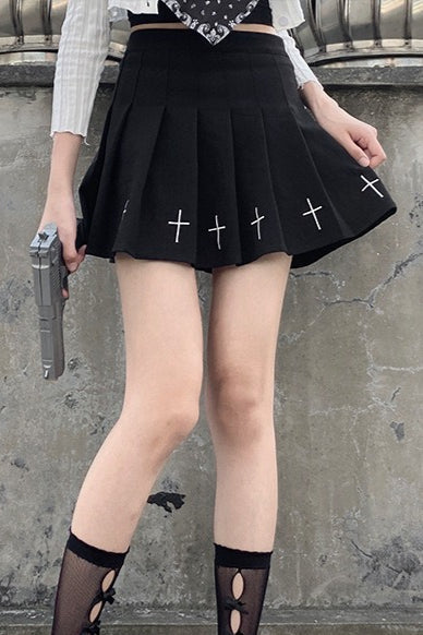 High-Waist Dark Skull Embroidered Pleated Mini Skirt