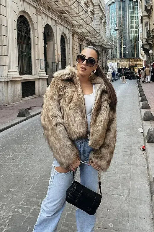 Chaqueta elegante de piel sintética