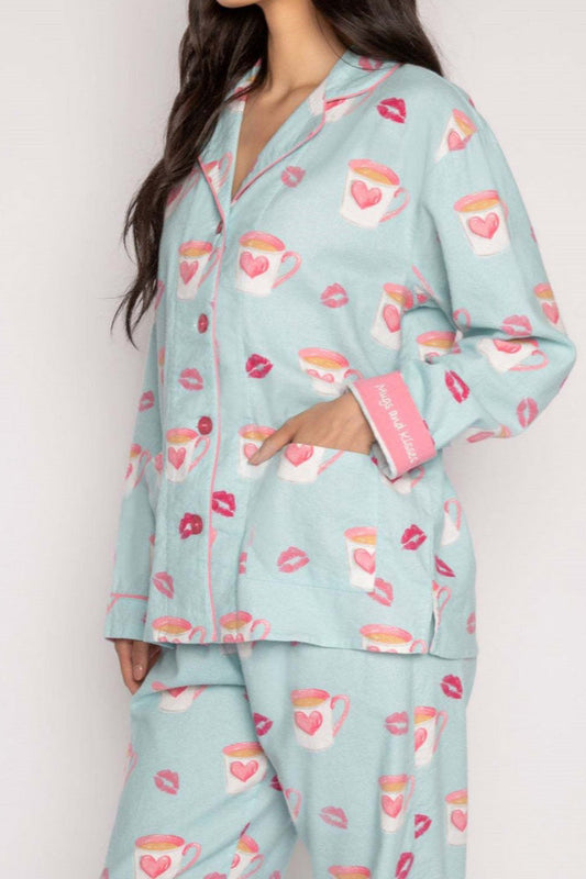 Conjunto de pijama con estampado de corazones y labios