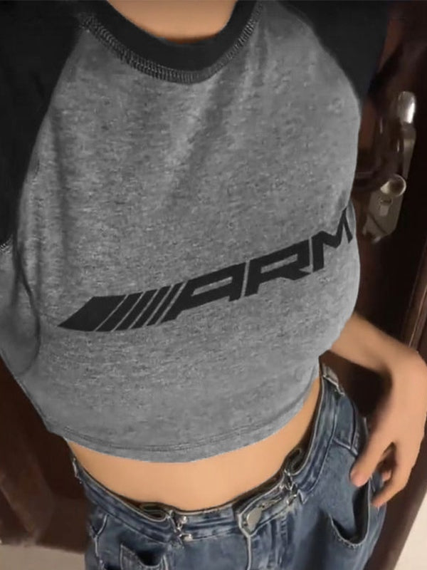Contrast Color Stitch Decor Crop Short Sleeve Tee