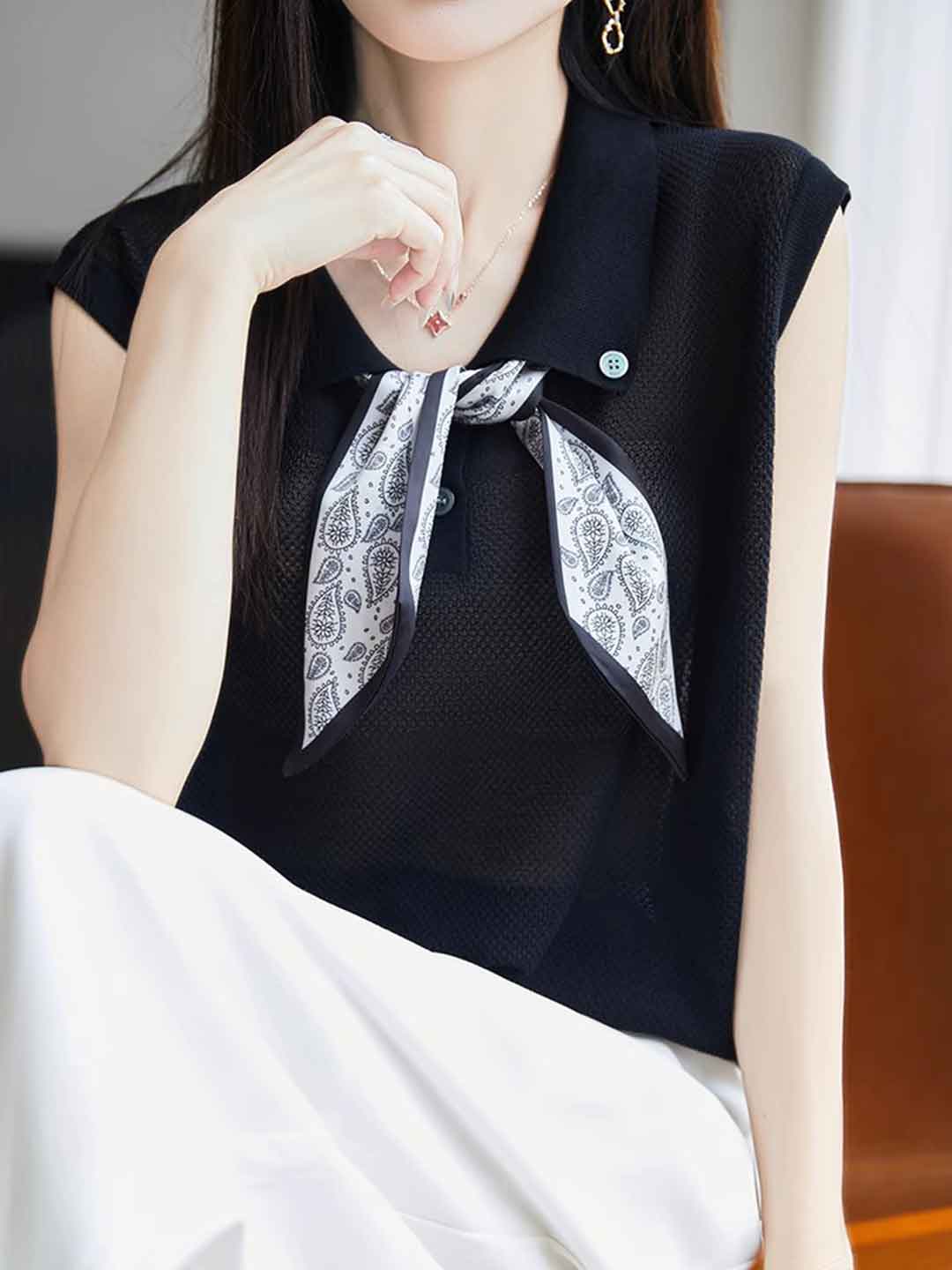 Katelyn Classic Lapel Scarf Sleeveless Knitted Top