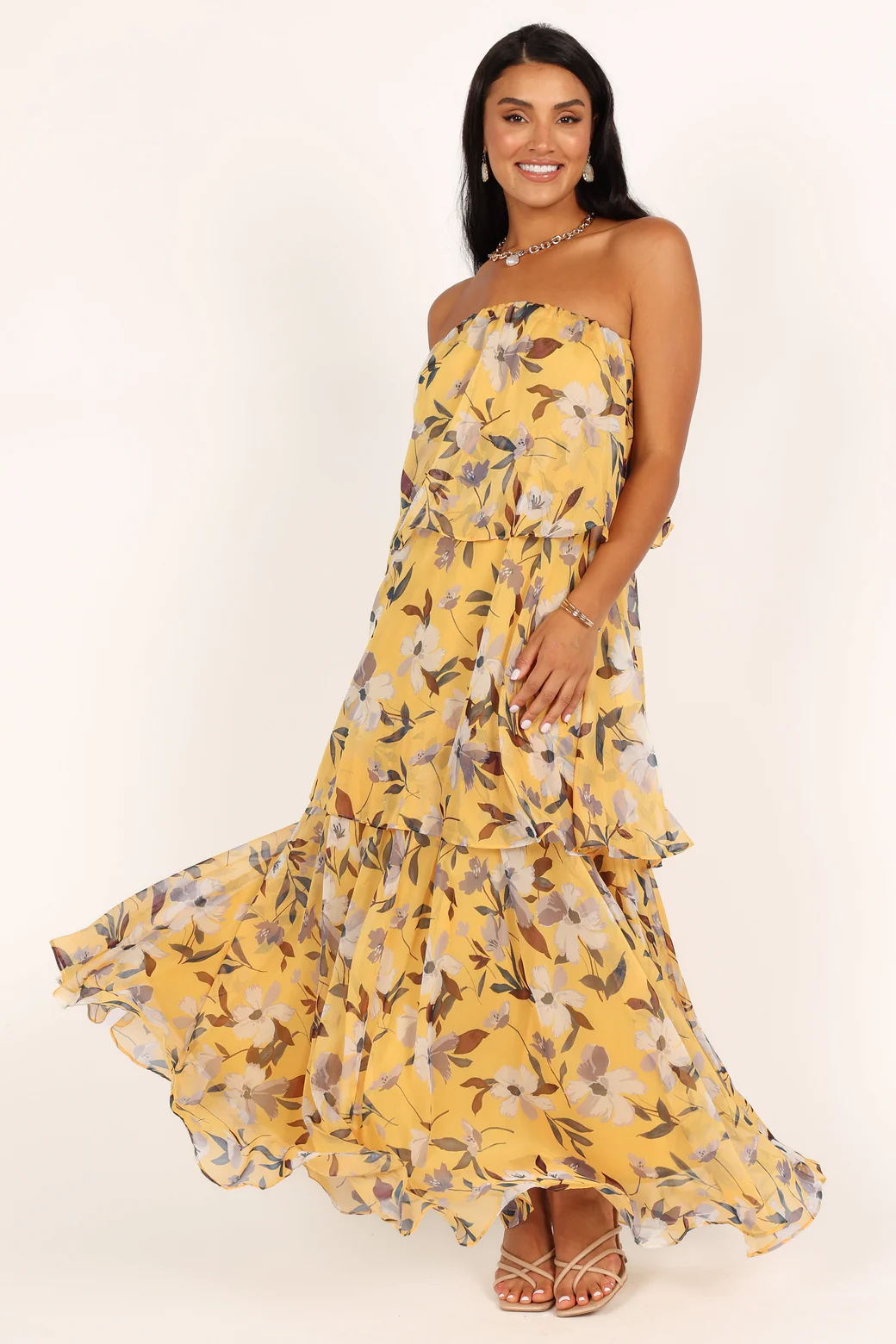 Vestido largo sin tirantes y escalonado Calista Green Bloom