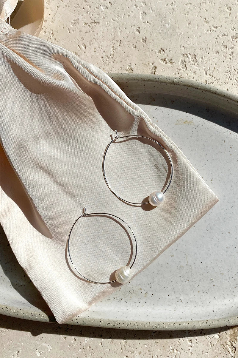 Aros de alambre fino con perla simple - Crema/Plata