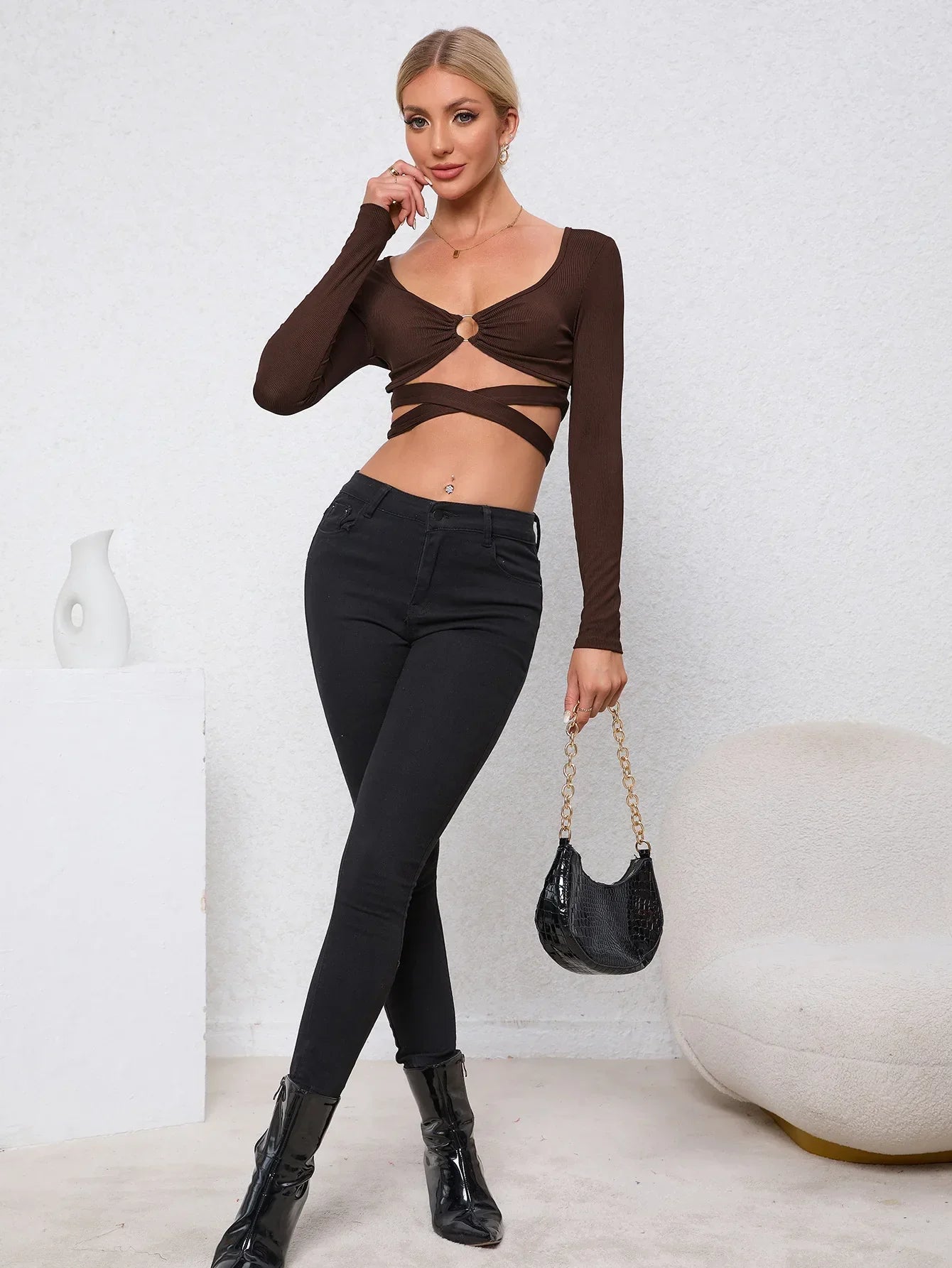 Hollow Slim Autumn and Winter New Long-sleeved Ultra-short Women's Top T-shirt