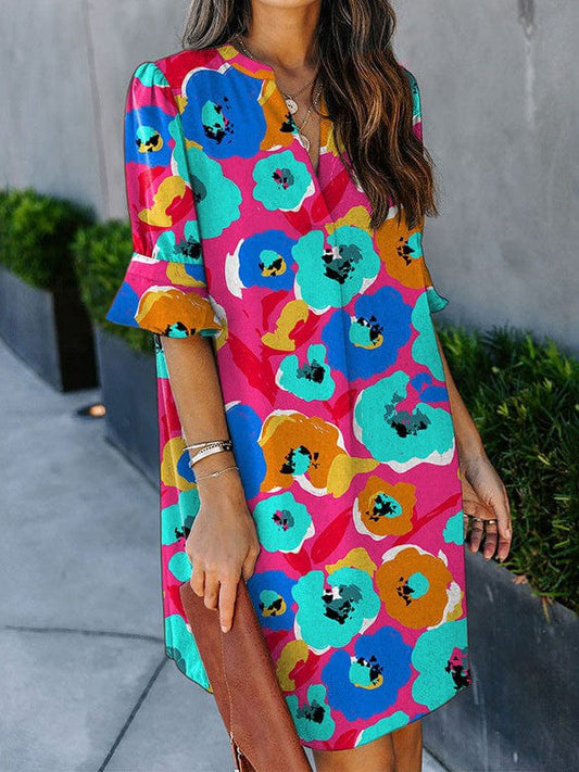 A-Line V-Neck Women'S Dress With Ruffle Sleeves And Floral Print On A Three-Quarter Sleeve Skirt Or
Trendy Loose Ruffle Sleeve Dress With V-Neck And A-Line Skirt In Floral Print