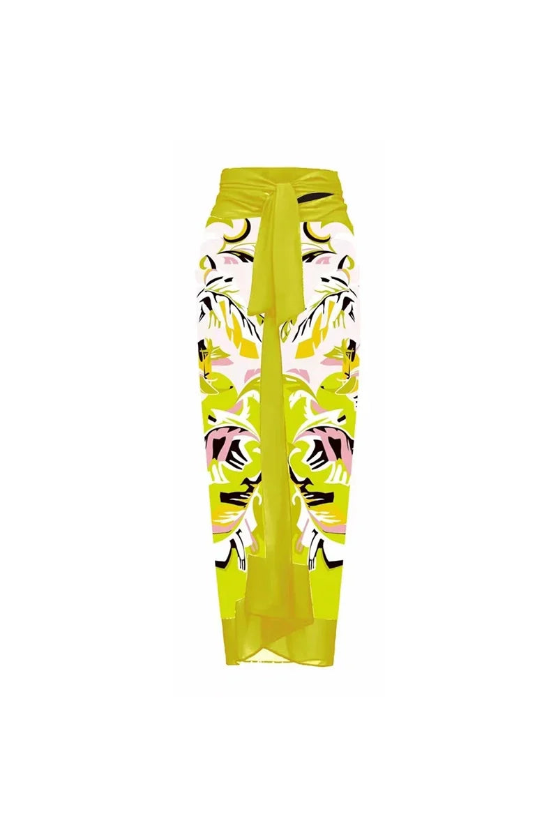 Traje de baño de una pieza con estampado floral y flor amarilla en 3D