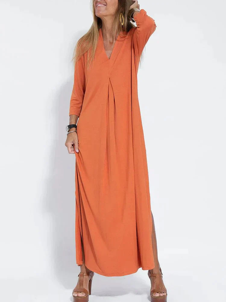 Vestido largo negro de mujer con corte sofisticado