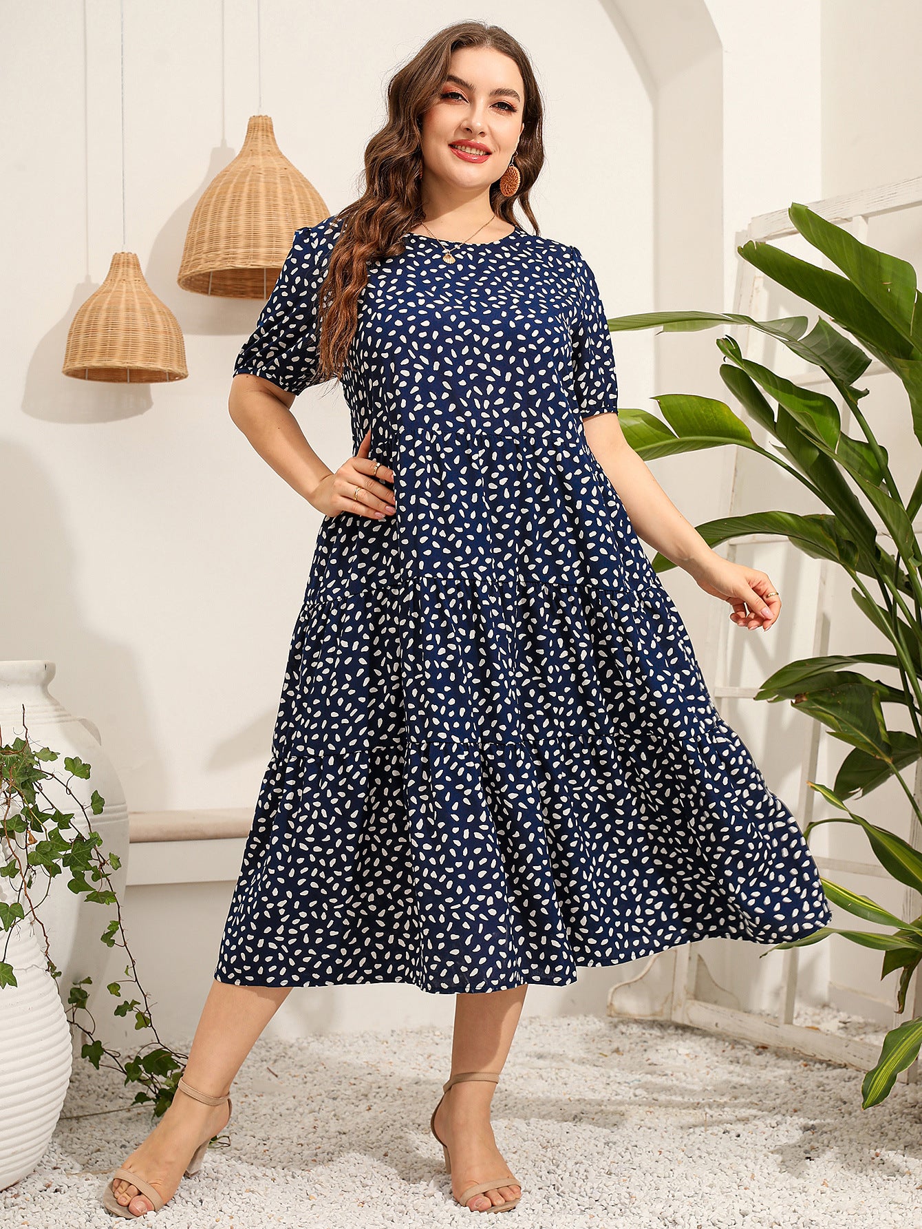 Vestido holgado informal de talla grande con cuello redondo y estampado de lunares para mujer