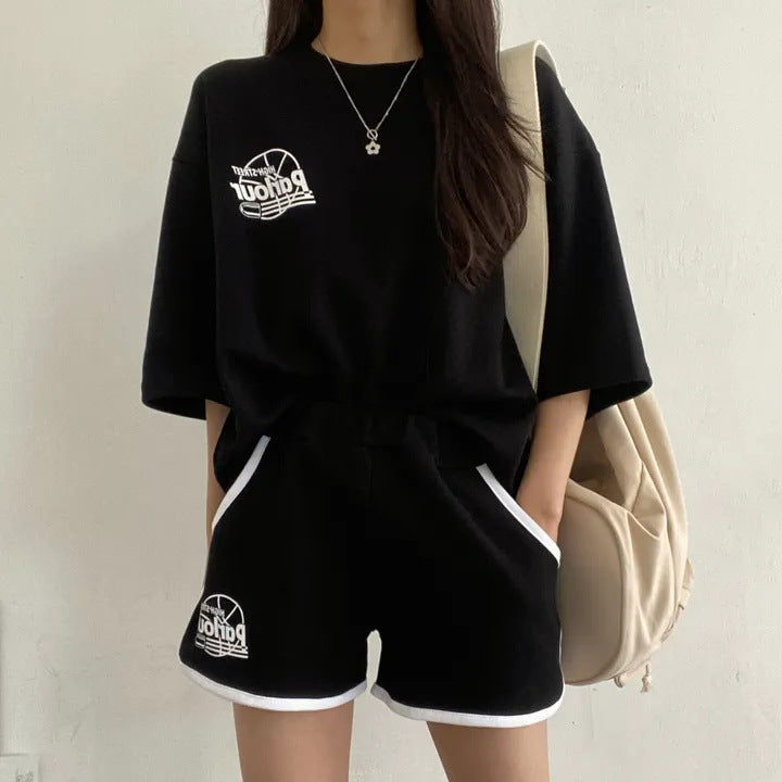 Conjunto de dos piezas de camiseta de manga corta con estampado informal y pantalones cortos holgados para mujer