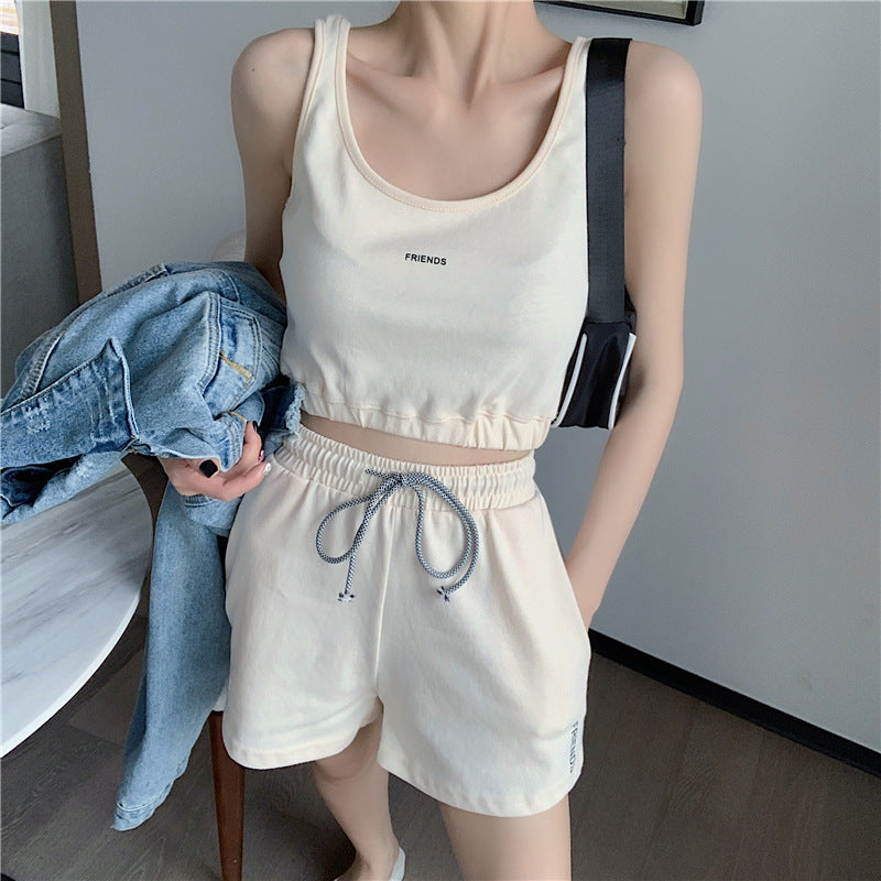 Conjunto deportivo informal de moda para mujer, con camiseta sin mangas y pantalones cortos con cuello en U