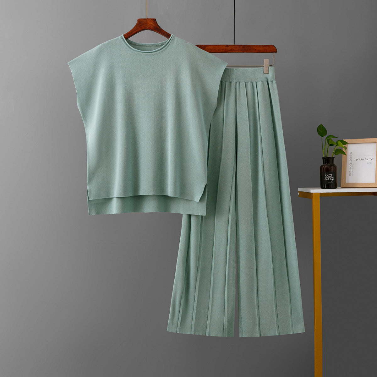 Conjunto de punto con pantalones anchos y chaleco sin mangas de color liso informal para mujer