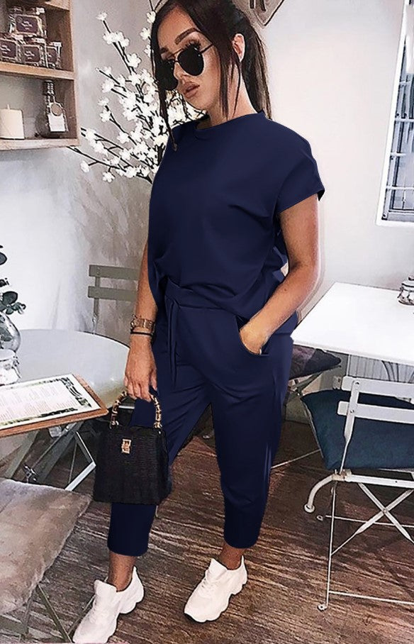 Conjunto de top y pantalón de manga corta con cuello redondo y color liso informal para mujer