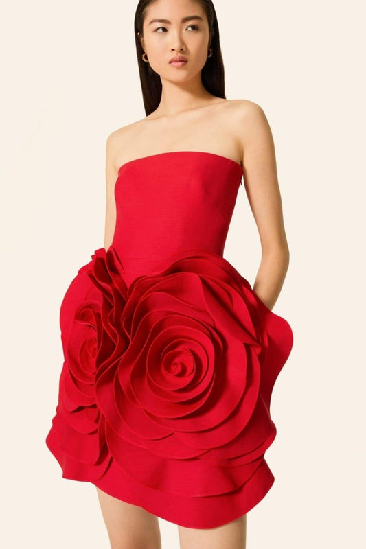 Minivestido sin tirantes con flores de Eudora