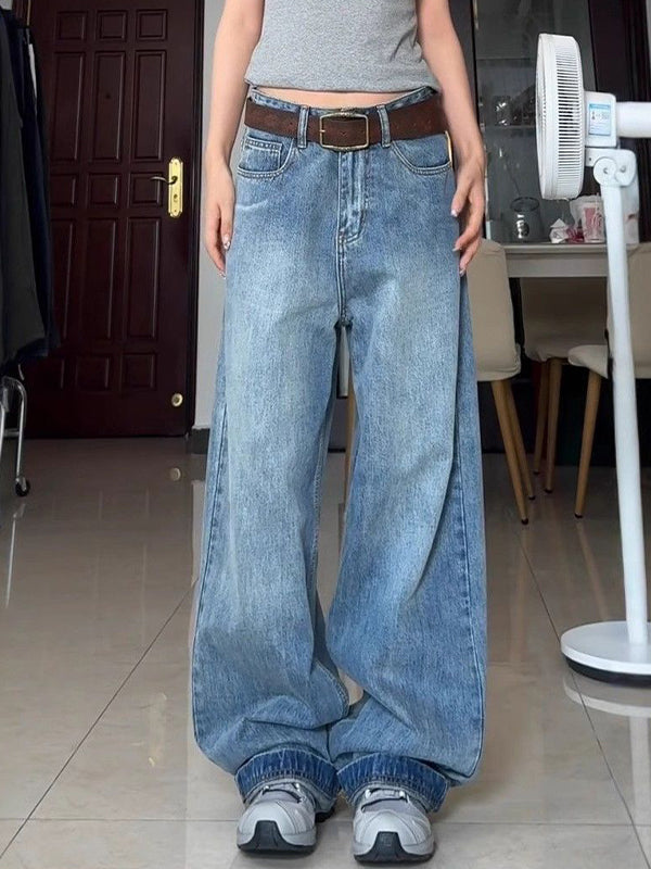 Water Washed Straight Tube Boyfriend Jeans