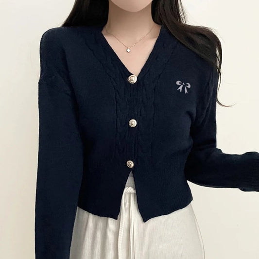 Black Bow Embroidery Twist Knit Sweater