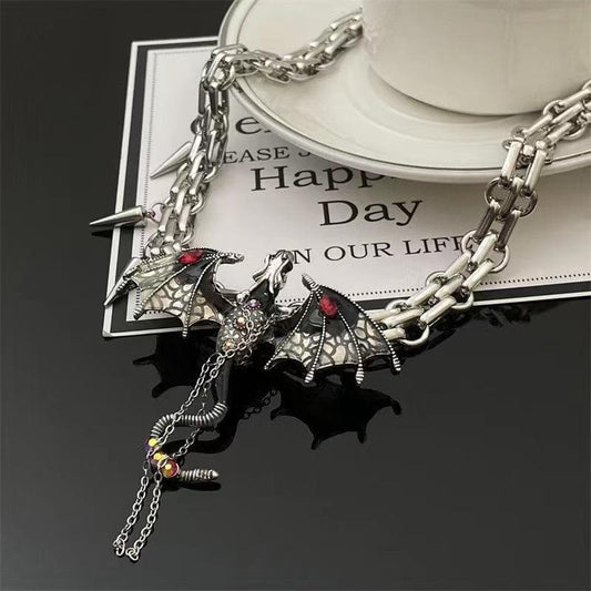 Animal pendant rivet choker necklace | Festival Outfits Women