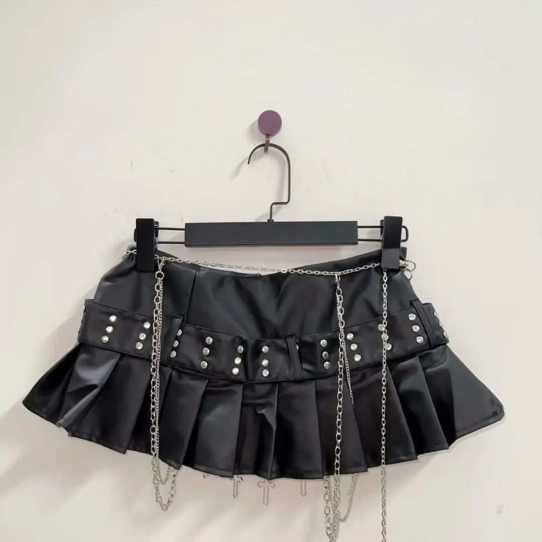 Cross applique pleated zip-up o ring mini skirt | Festival Outfits Women