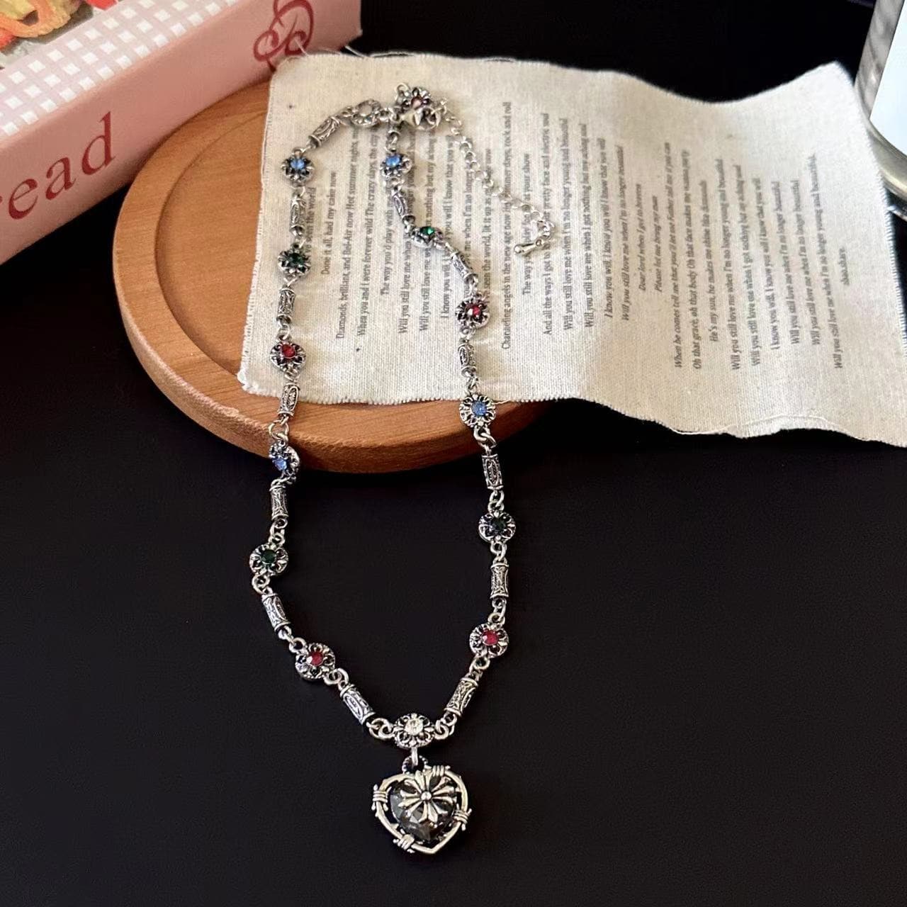 Heart pendant flower rhinestone necklace | Festival Outfits Women