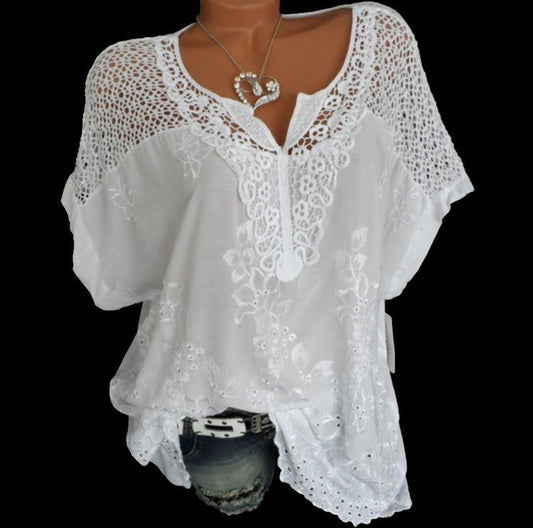 Blusa informal holgada de manga corta con encaje de color liso y aberturas para mujer de talla grande