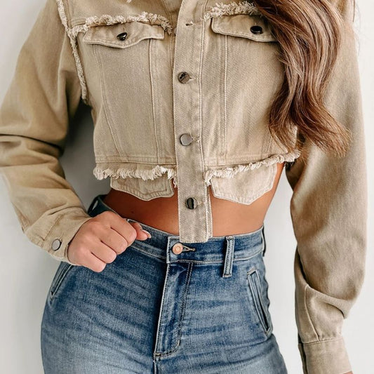 Abrigo vaquero corto con flecos y solapa informal para mujer