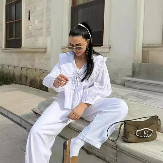 Camisa de encaje con cuello de muñeca de color liso informal a la moda para mujer