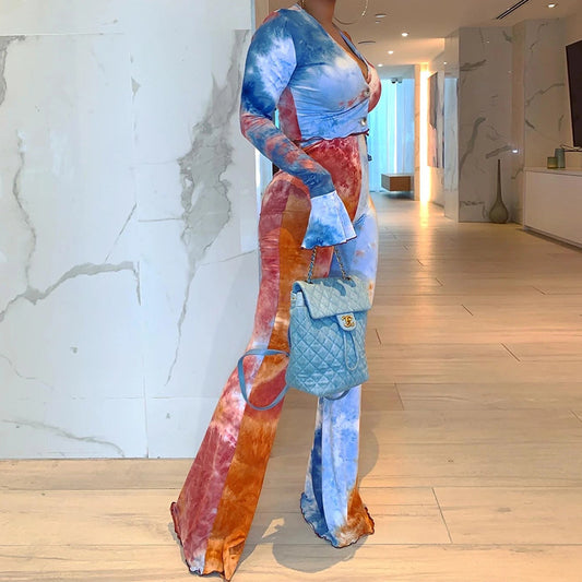 Conjunto de dos piezas de camiseta y pantalones holgados de manga larga con efecto tie-dye para mujer