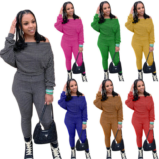 Conjunto de dos piezas de top y pantalón holgados informales de manga larga con cuello oblicuo y estampado a cuadros para mujer