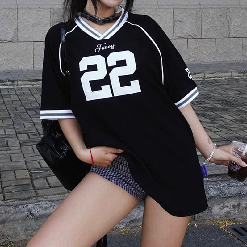Camiseta de jersey de manga corta con cuello en V y estampado digital holgado informal para mujer