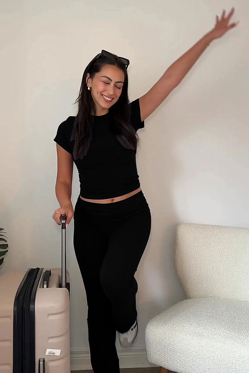 Conjunto de dos piezas de camiseta y pantalón de manga corta, básico, informal, elegante y sencillo para mujer.