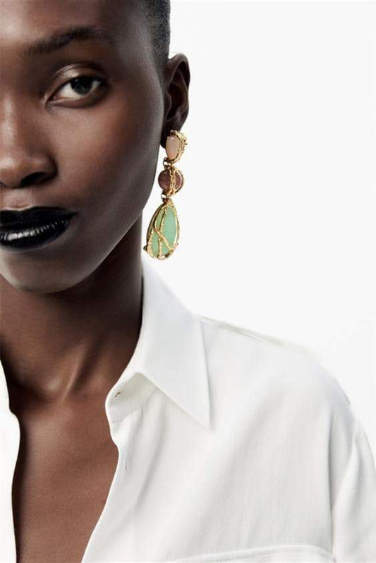 Pendientes colgantes con múltiples gemas