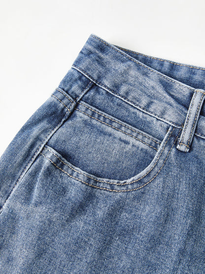 Pocket Design Blue Wash Boyfriend Jeans