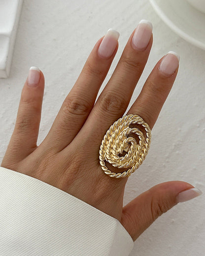 Exaggerated Metallic Ruffled Imitation Pearl Ring