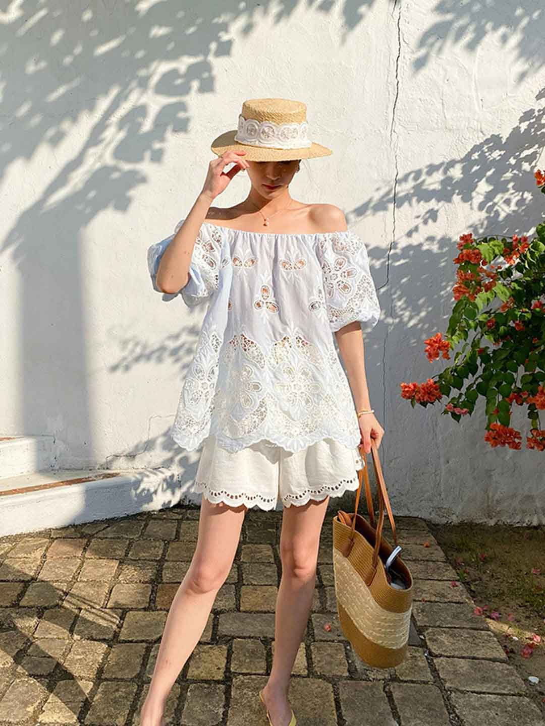Makayla Loose Off-Shoulder Puff Sleeve Embroidered Top