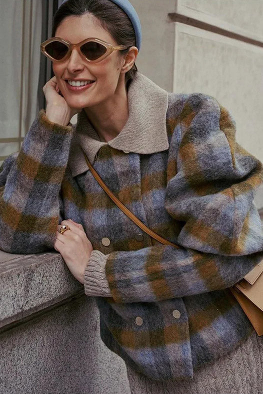 Chaqueta de cuadros con mangas abullonadas