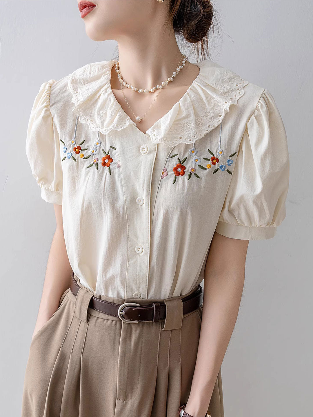 Melanie Retro Doll Collar Embroidered Lace Top