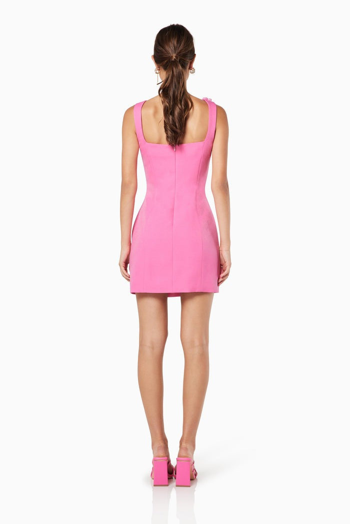 Minivestido con tirantes florales 3D en color liso