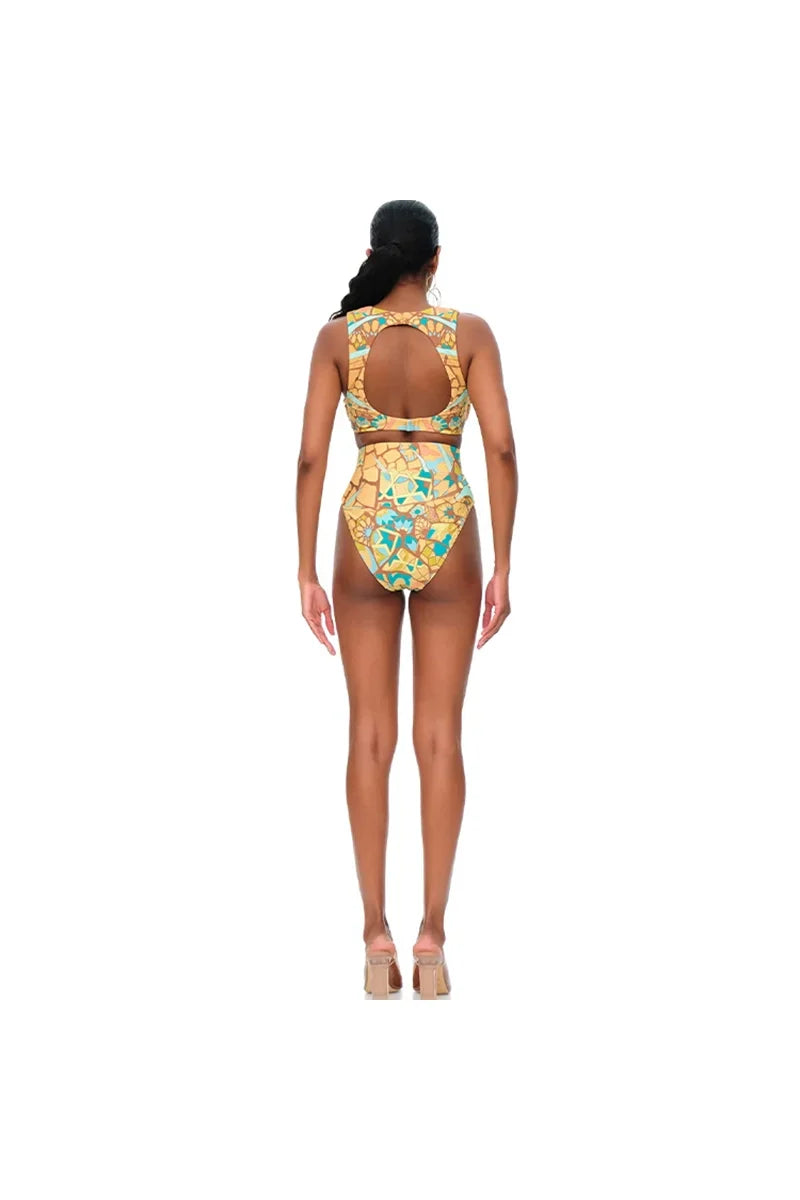 Conjunto de bikini con estampado tribal y borlas bohemias